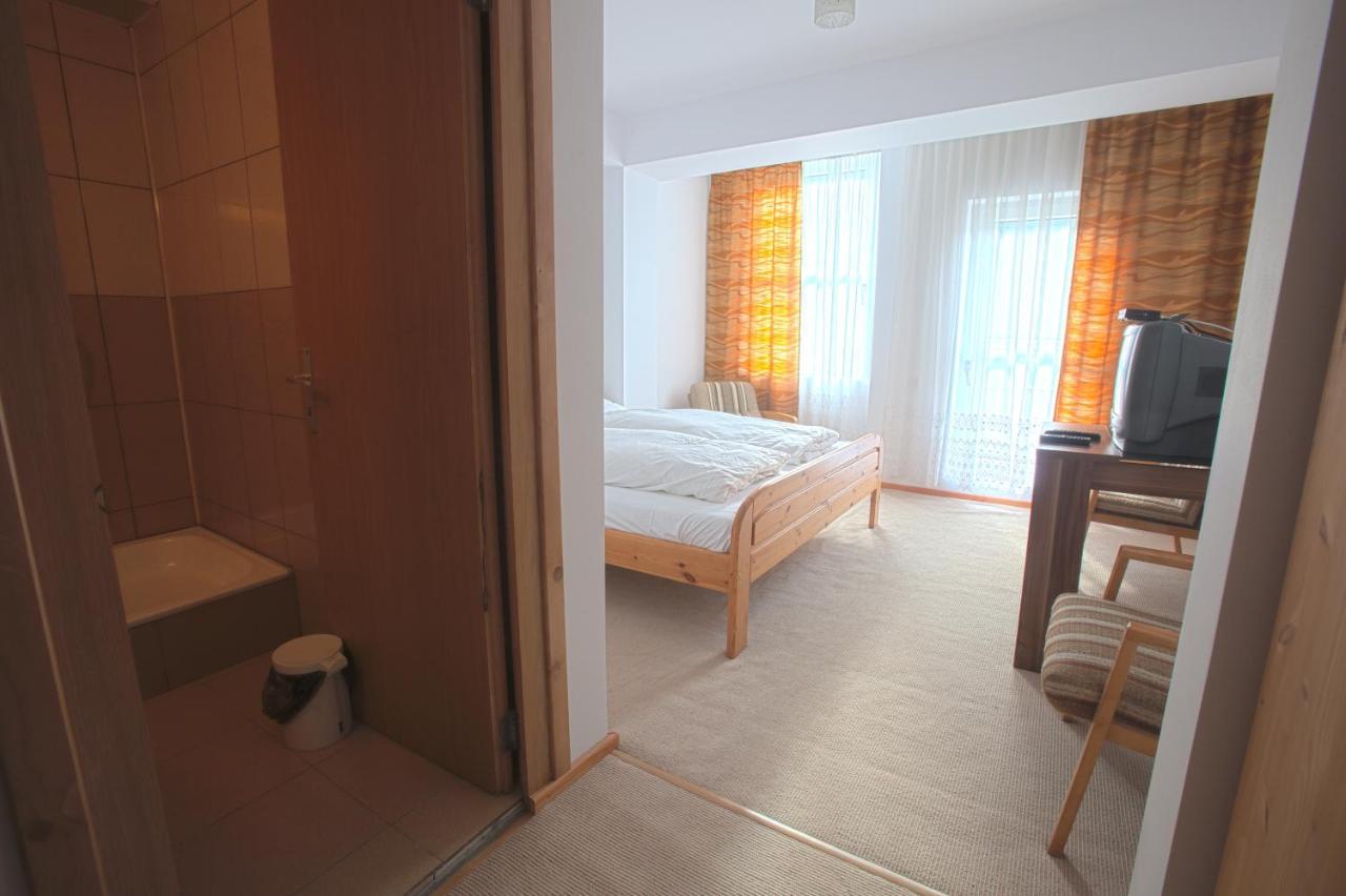 Hotel Time-Out - Valea Oltului Balota  Exterior foto